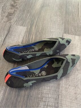 Gently used Rothy's Pointed Camouflage Knit Flats 9.5